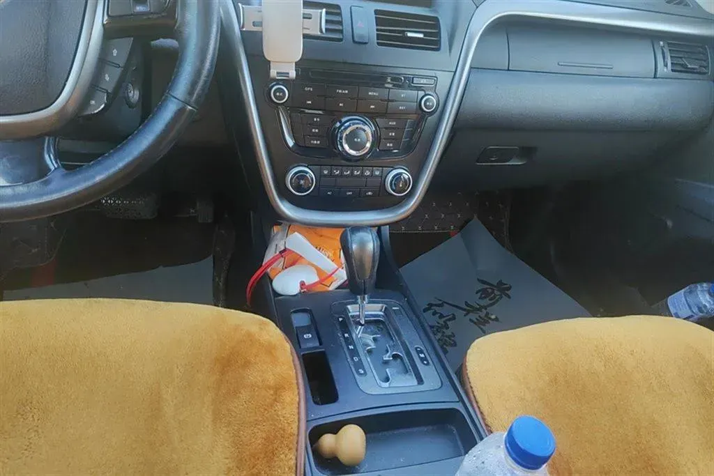 2015 Bestune X80 2.0L 147HP L4 6AT,autocango,china used car exporter,china ev exporter,chinese used car exporter,chinese used ev exporter