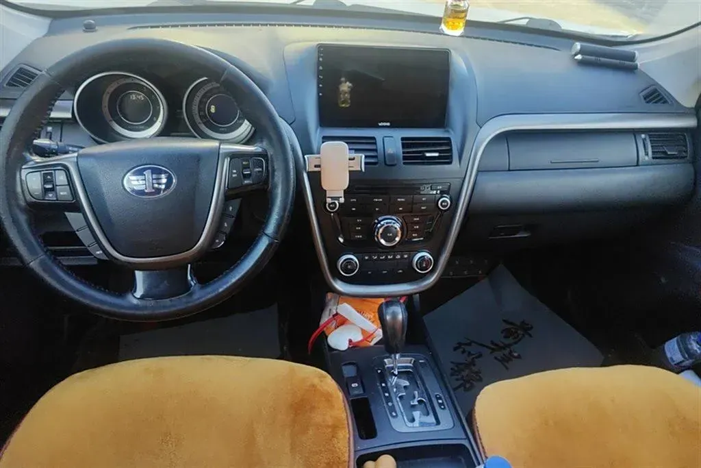 2015 Bestune X80 2.0L 147HP L4 6AT,autocango,china used car exporter,china ev exporter,chinese used car exporter,chinese used ev exporter