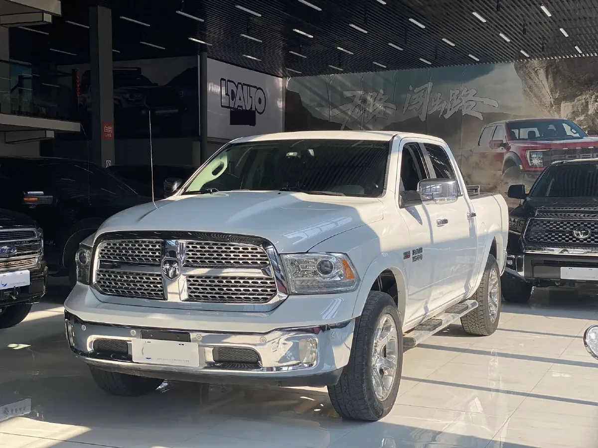 2011 RAM Trucks 5.7L 395HP V8 5AT,autocango,china used car exporter,china ev exporter,chinese used car exporter,chinese used ev exporter