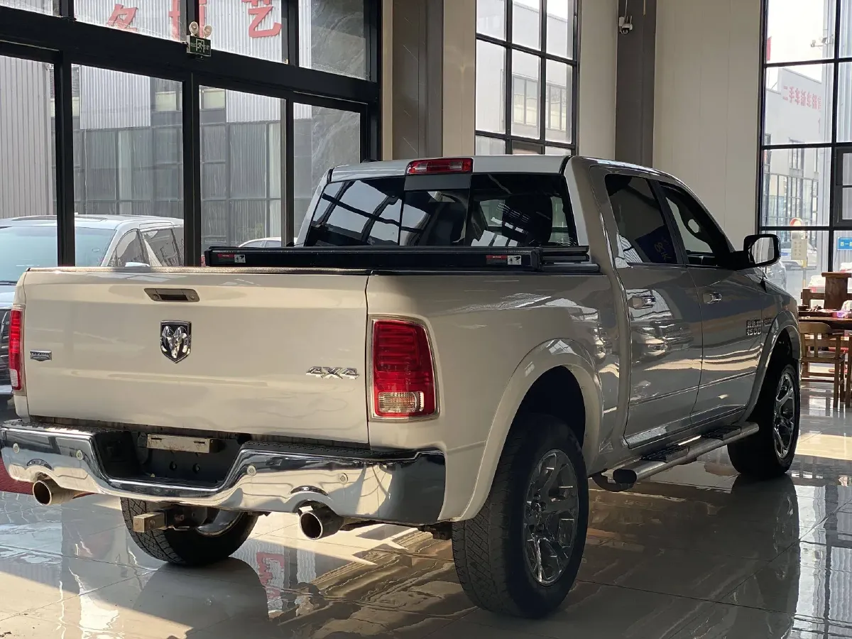 2011 RAM Trucks 5.7L 395HP V8 5AT,autocango,china used car exporter,china ev exporter,chinese used car exporter,chinese used ev exporter