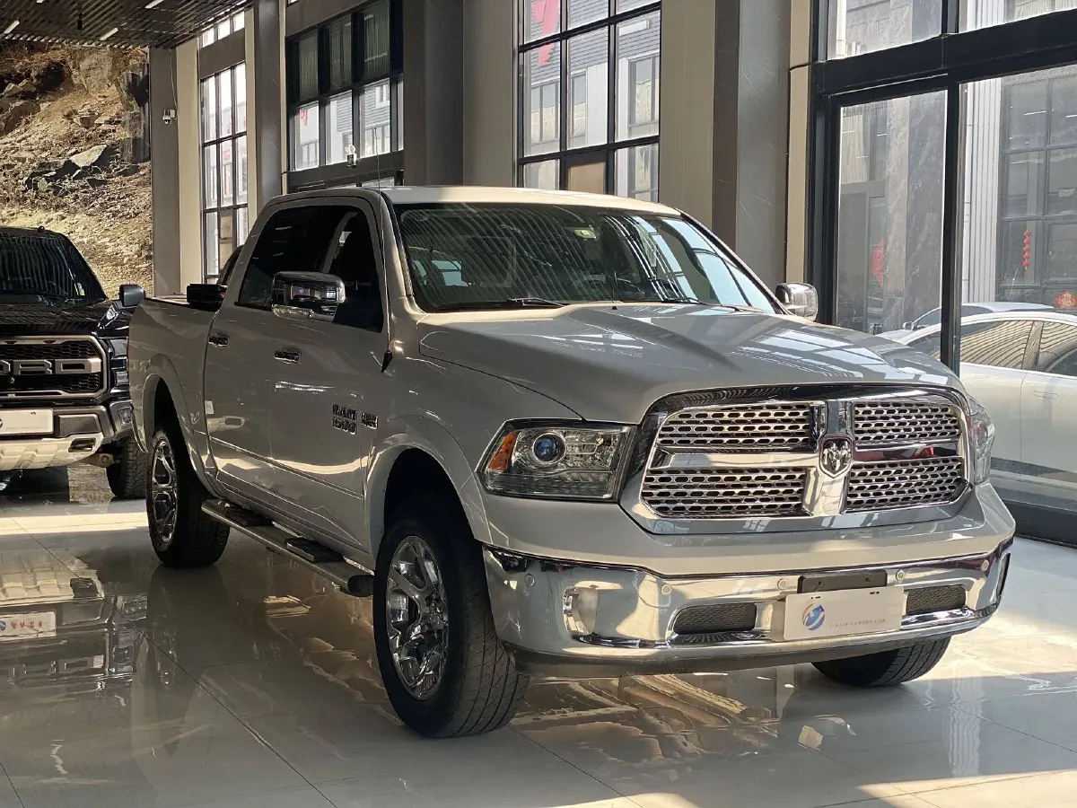 2011 RAM Trucks 5.7L 395HP V8 5AT,autocango,china used car exporter,china ev exporter,chinese used car exporter,chinese used ev exporter
