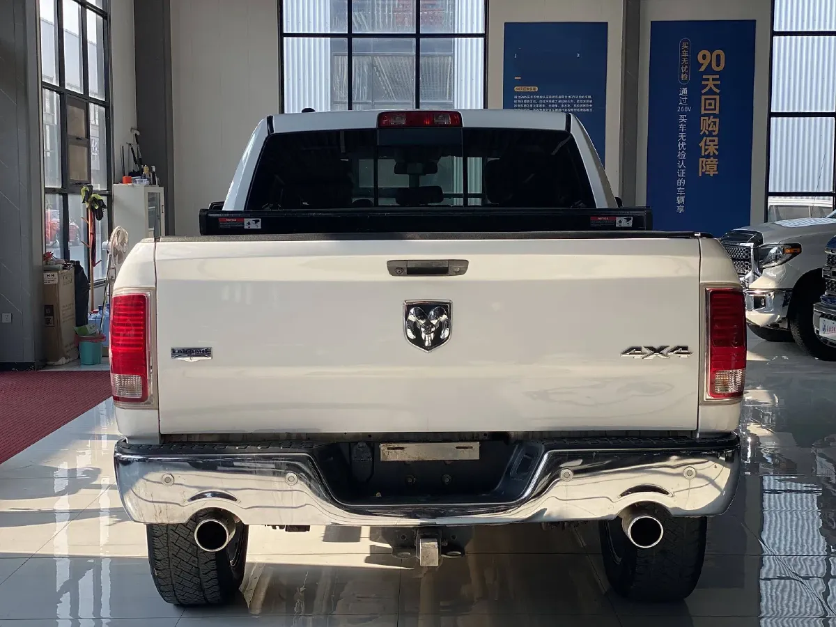 2011 RAM Trucks 5.7L 395HP V8 5AT,autocango,china used car exporter,china ev exporter,chinese used car exporter,chinese used ev exporter