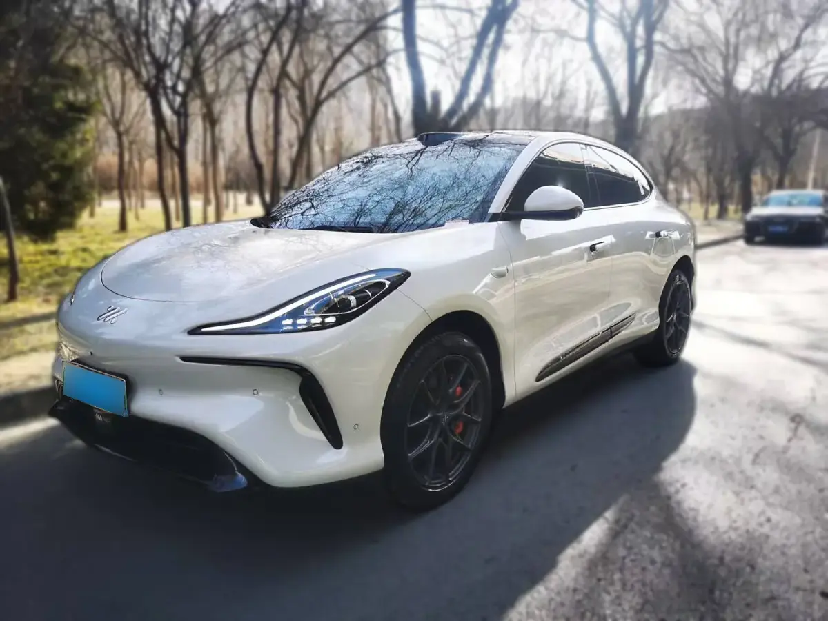 2023 IM LS6 BEV 71KWH