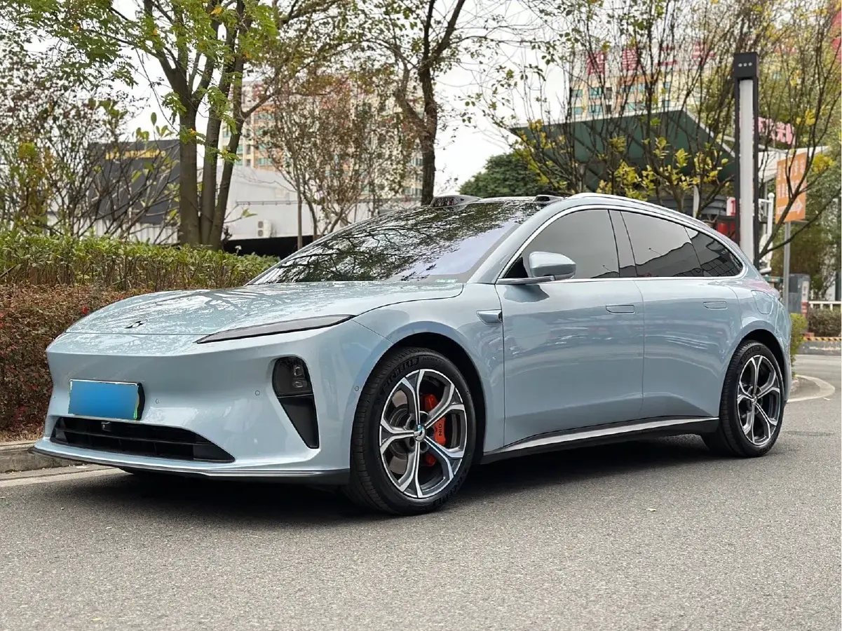 2023 NIO ET5T BEV 75KWH