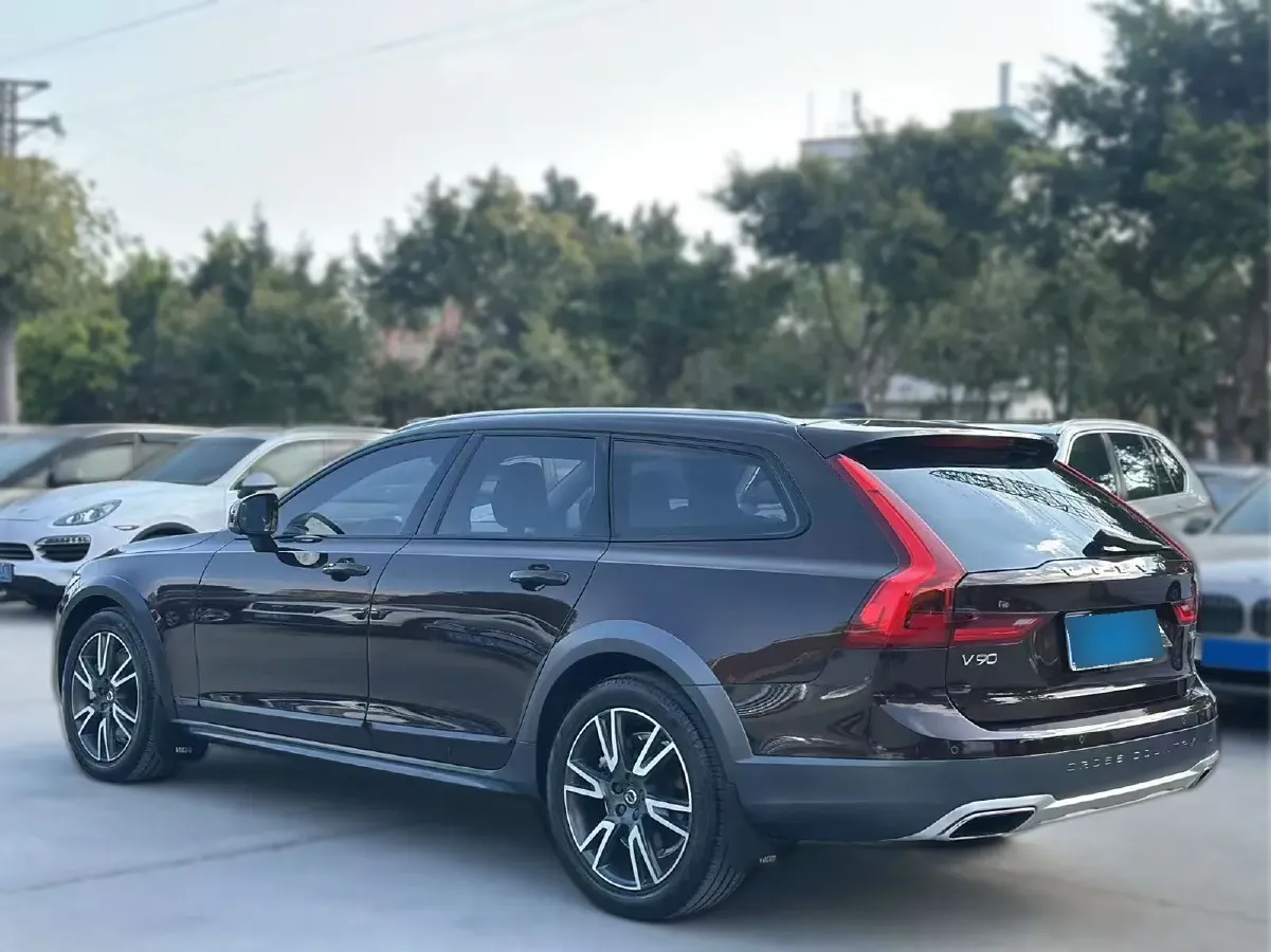 2018 Volvo V90 2.0T 254HP L4 8AT,autocango,china used car exporter,china ev exporter,chinese used car exporter,chinese used ev exporter