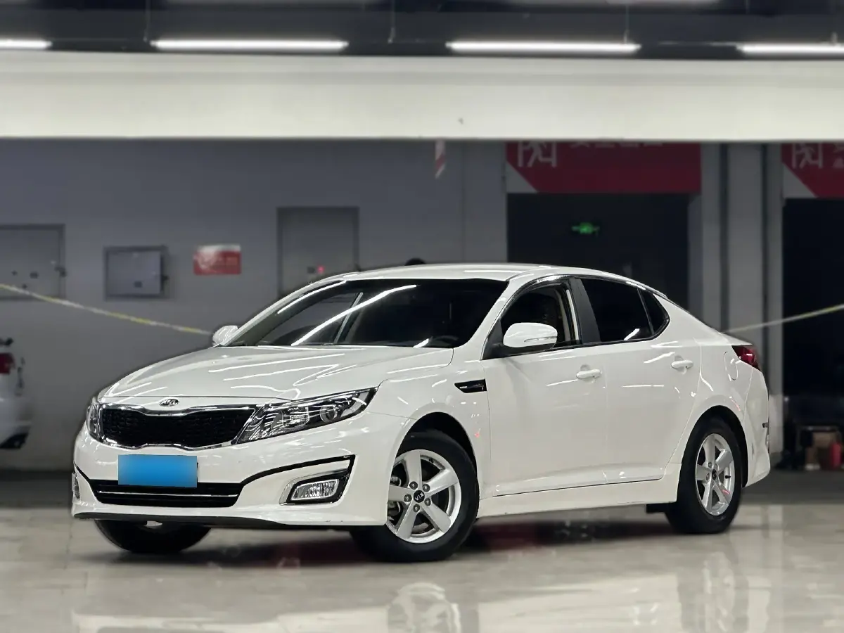 2015 Kia K5 2.0L 162HP L4 6AT