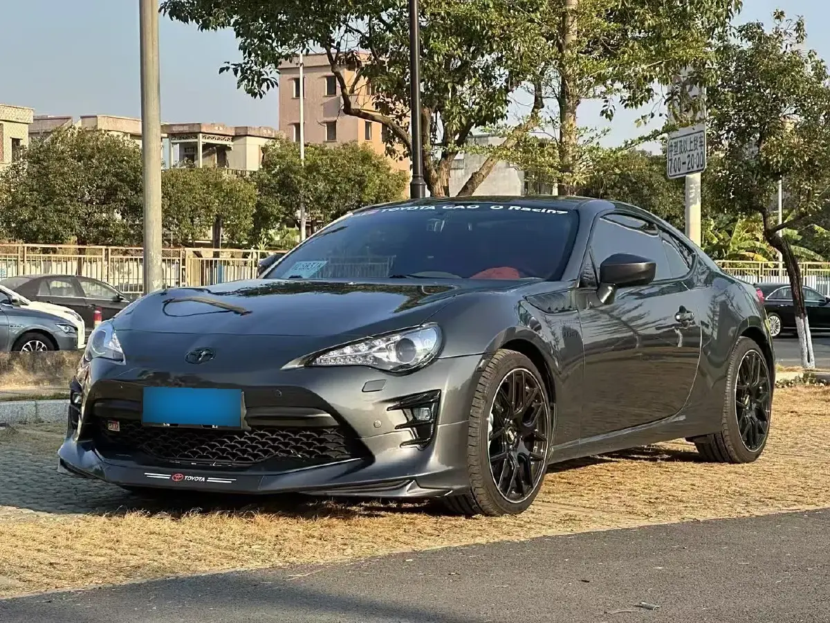 2019 Toyota 86 2.0L 200HP H4 6AT