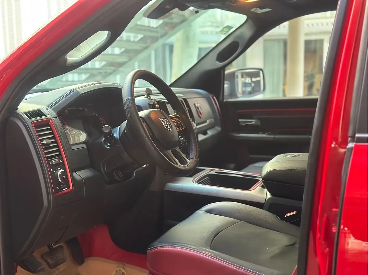 2011 RAM Trucks 5.7L 395HP V8 5AT,autocango,china used car exporter,china ev exporter,chinese used car exporter,chinese used ev exporter