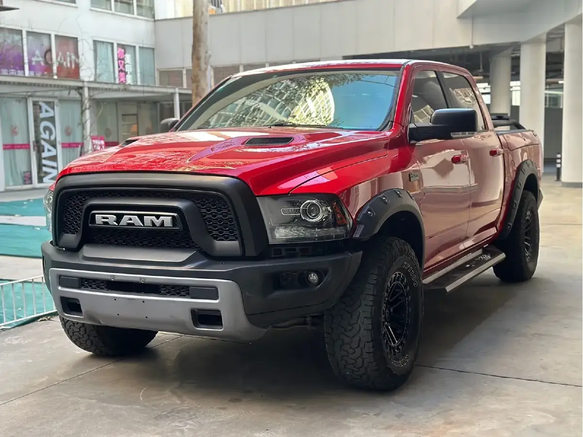 2011 RAM Trucks 5.7L 395HP V8 5AT