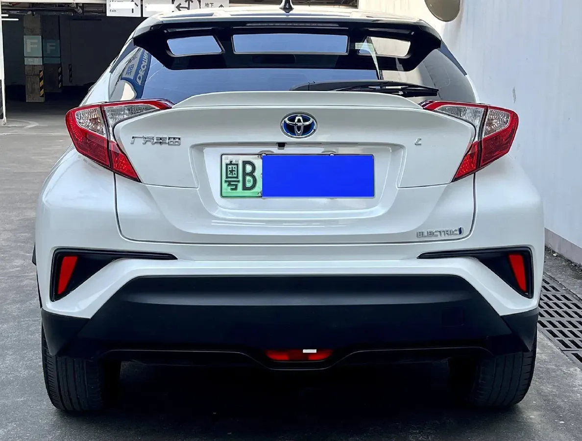 2020 Toyota C-HR EV BEV 54.3KWH,autocango,china used car exporter,china ev exporter,chinese used car exporter,chinese used ev exporter