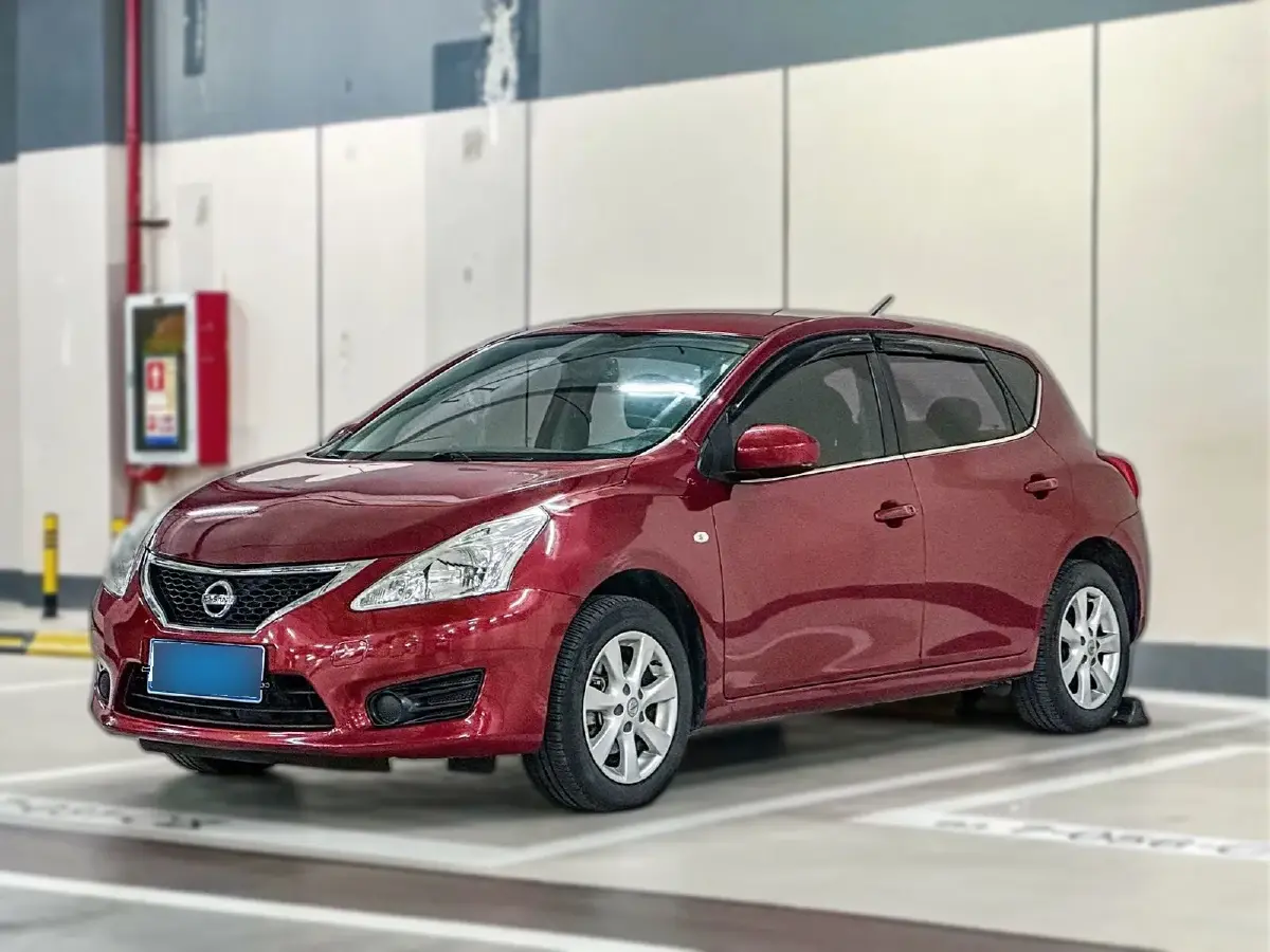 2014 Nissan Tiida 1.6L 126HP L4 CVT