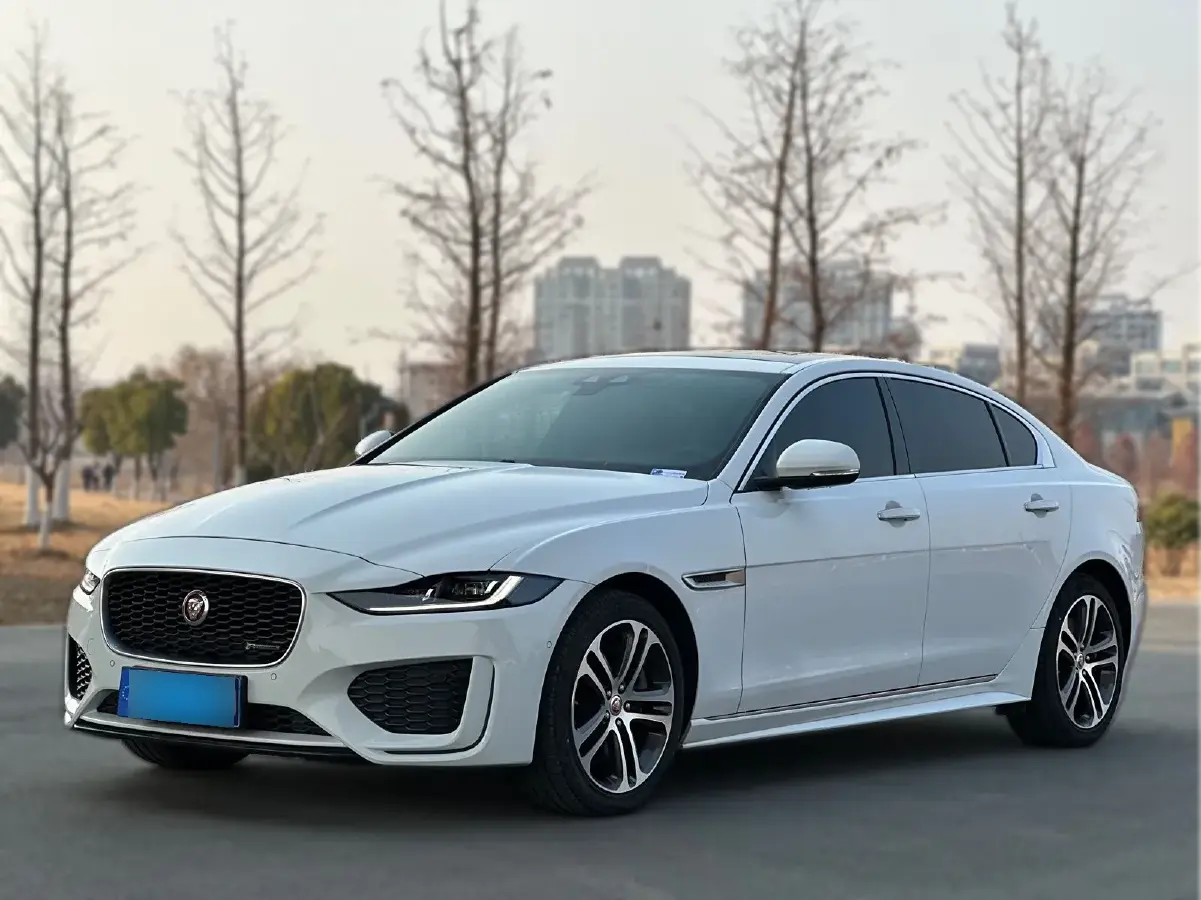 2020 Jaguar XEL 2.0T 200HP L4 8AT