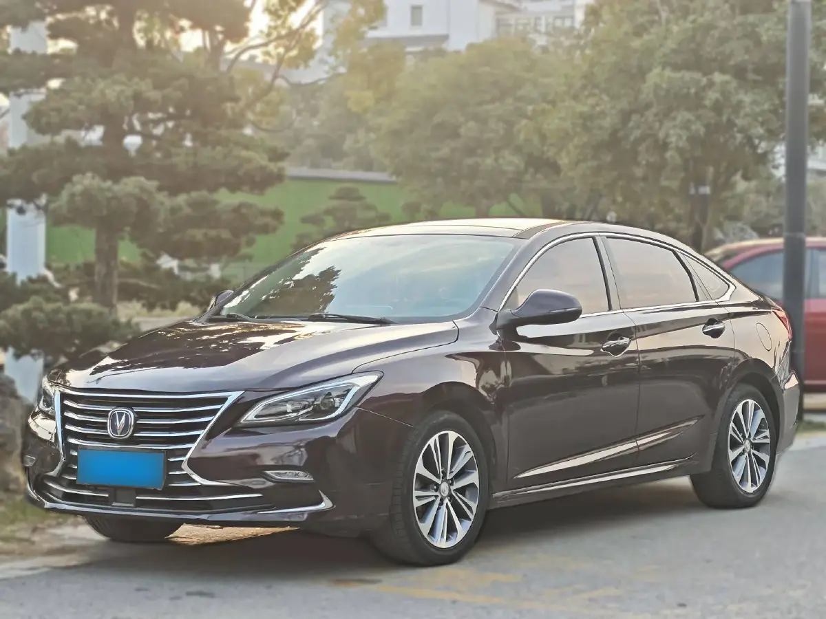 2018 ChangAn Raeton CC 1.5T 156HP L4 6AT