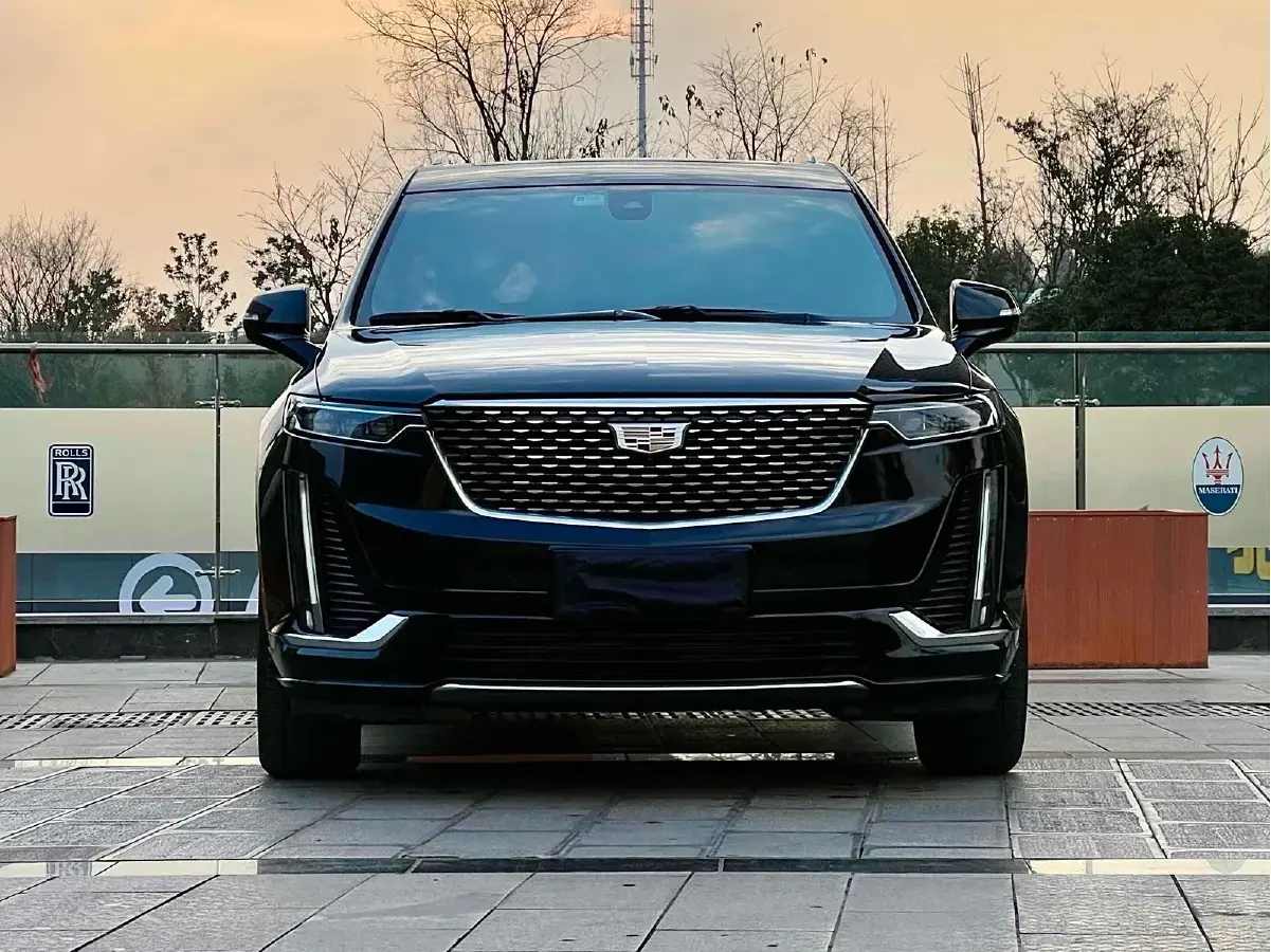 2022 Cadillac XT6 2.0T 237HP L4 9AT