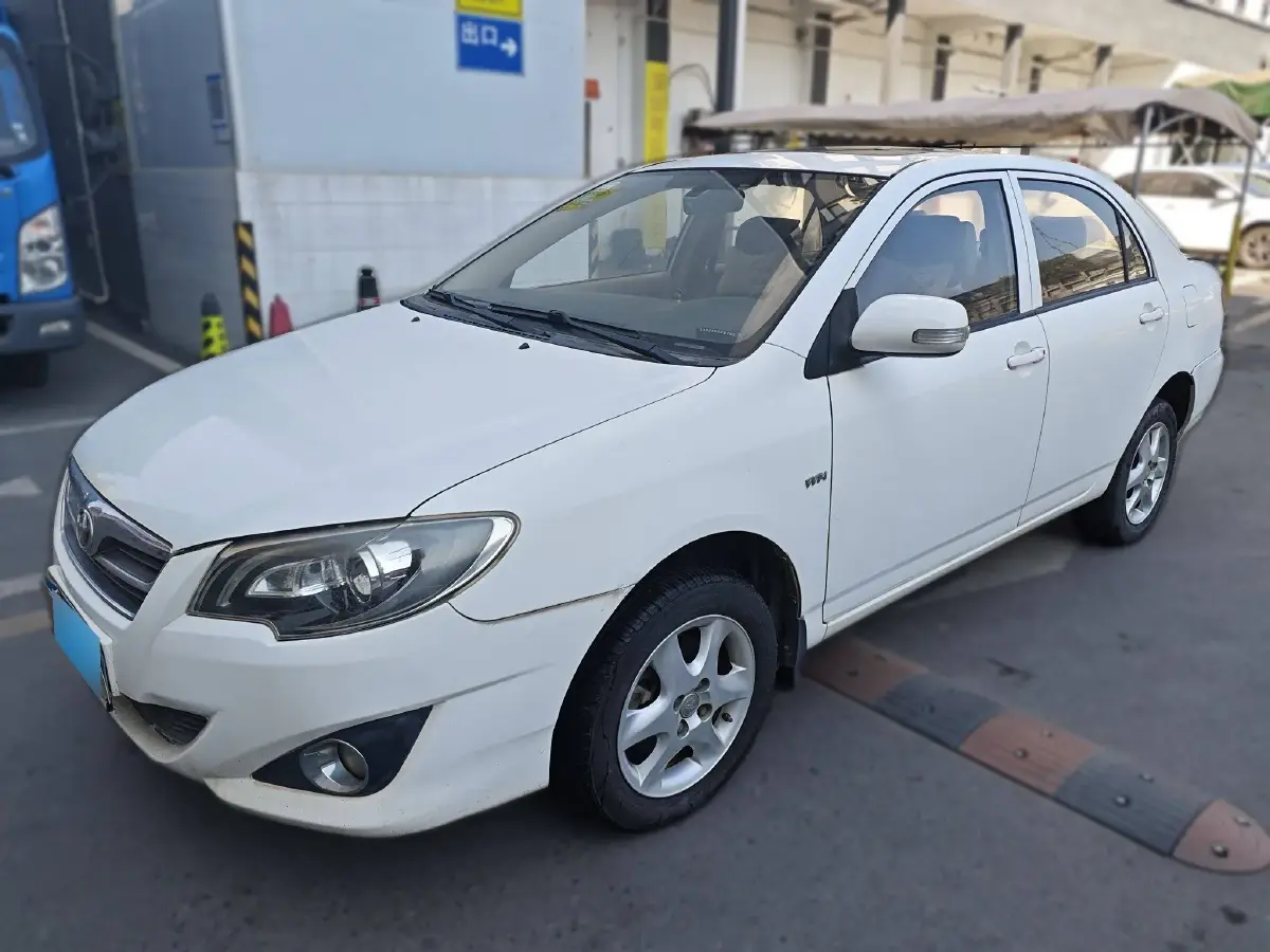 2013 Toyota Corolla 1.6L 120HP L4 5MT