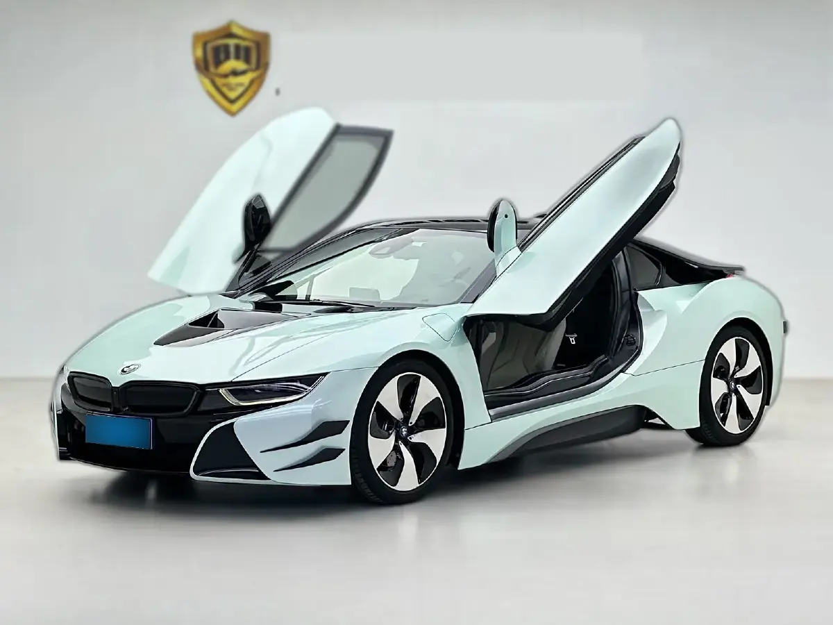 2014 BMW i8 1.5T 231HP L3 6AT PHEV 7.1KWH