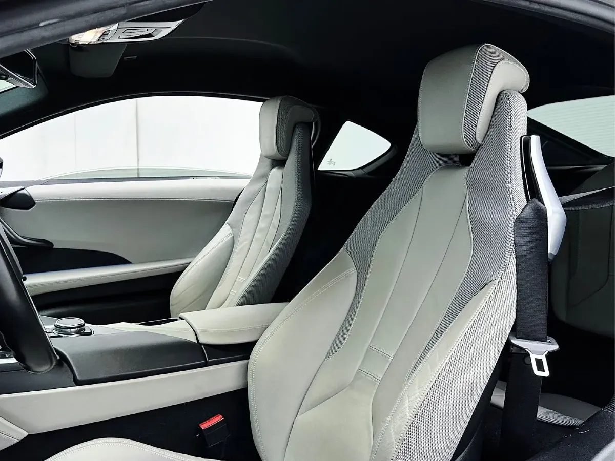 2014 BMW i8 1.5T 231HP L3 6AT PHEV 7.1KWH,autocango,china used car exporter,china ev exporter,chinese used car exporter,chinese used ev exporter