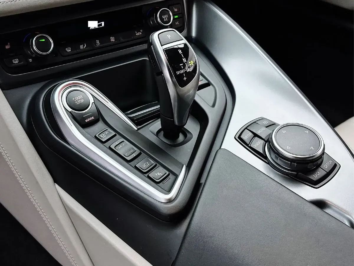 2014 BMW i8 1.5T 231HP L3 6AT PHEV 7.1KWH,autocango,china used car exporter,china ev exporter,chinese used car exporter,chinese used ev exporter