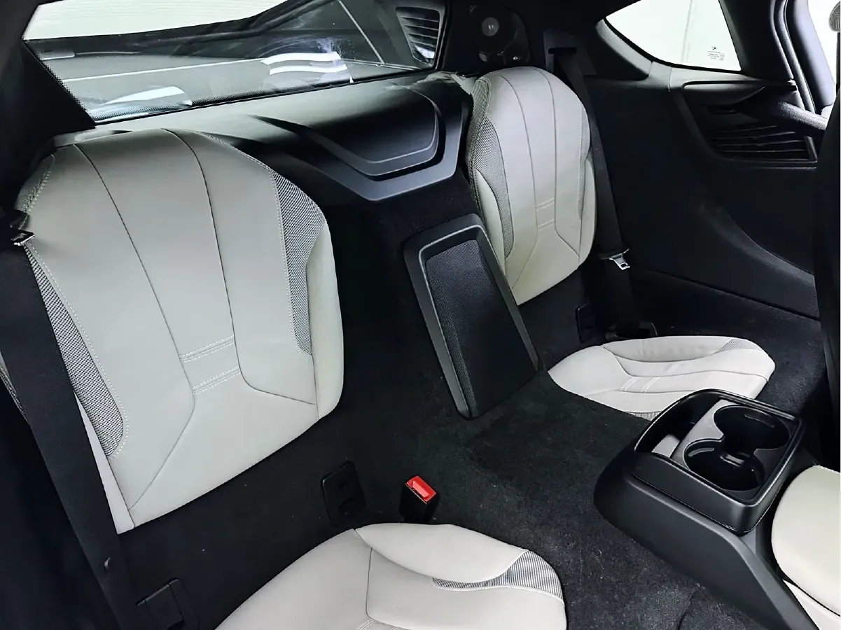 2014 BMW i8 1.5T 231HP L3 6AT PHEV 7.1KWH,autocango,china used car exporter,china ev exporter,chinese used car exporter,chinese used ev exporter