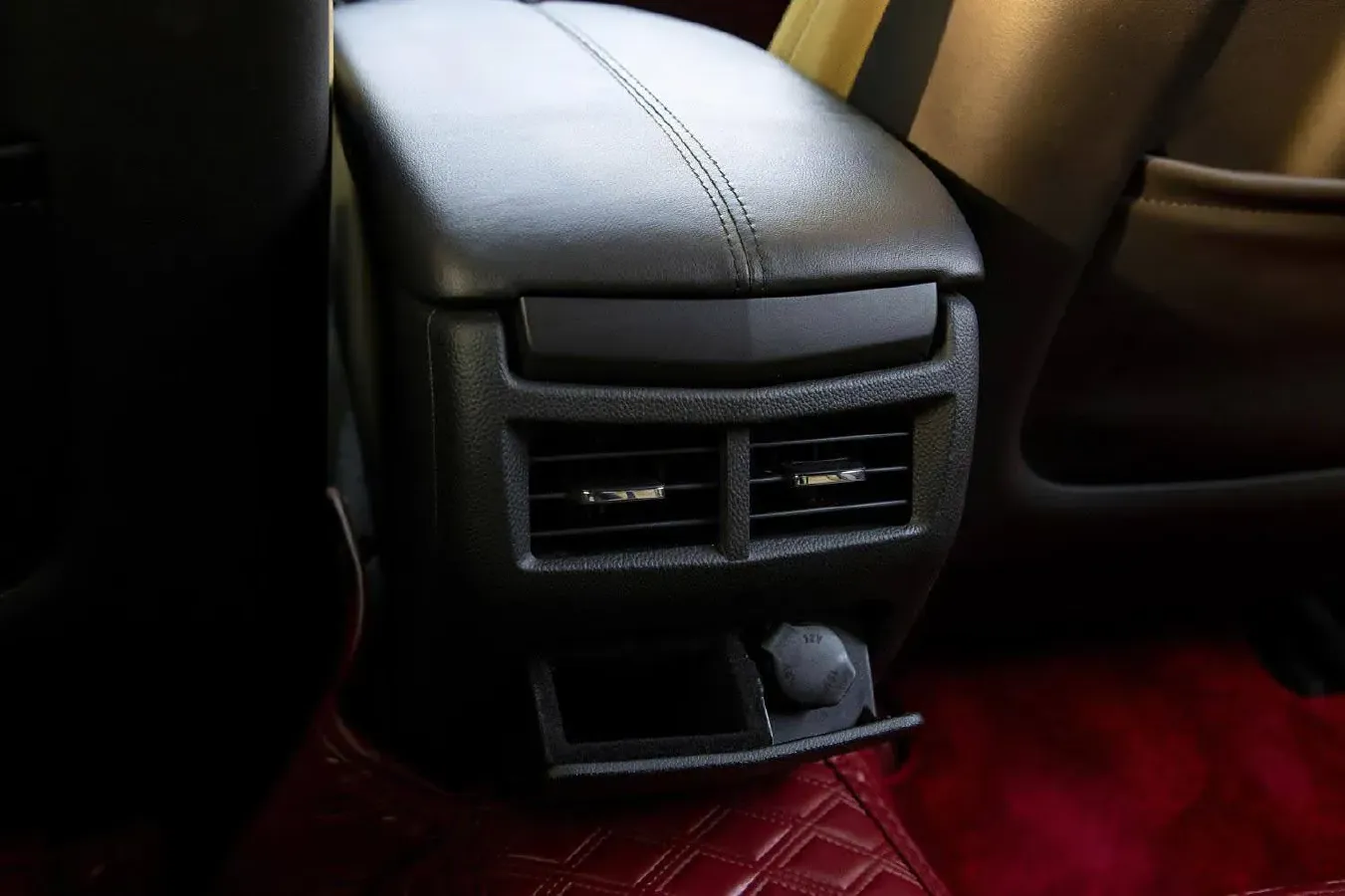 2014 Cadillac ATS 2.0T 276HP L4 6AT,autocango,china used car exporter,china ev exporter,chinese used car exporter,chinese used ev exporter