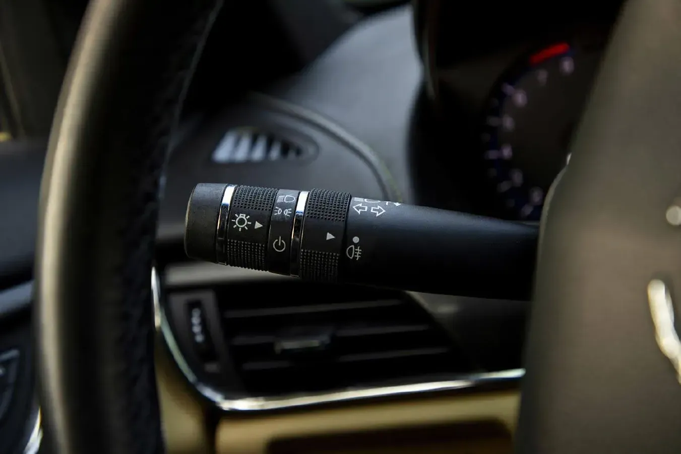 2014 Cadillac ATS 2.0T 276HP L4 6AT,autocango,china used car exporter,china ev exporter,chinese used car exporter,chinese used ev exporter