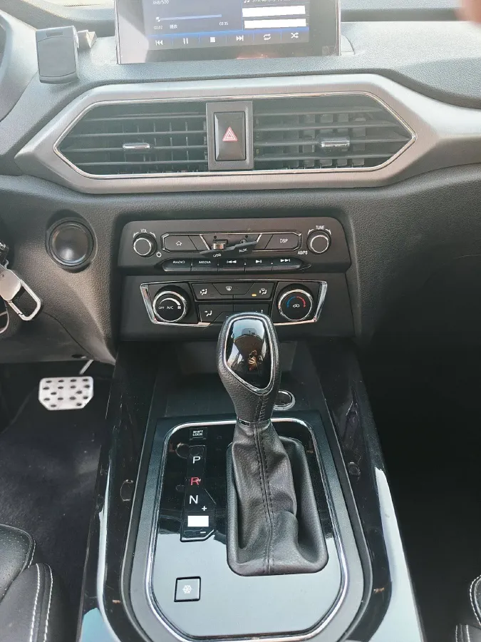 2018 DongFeng Fengon Fengon S560 1.8L 139HP L4 CVT,autocango,china used car exporter,china ev exporter,chinese used car exporter,chinese used ev exporter