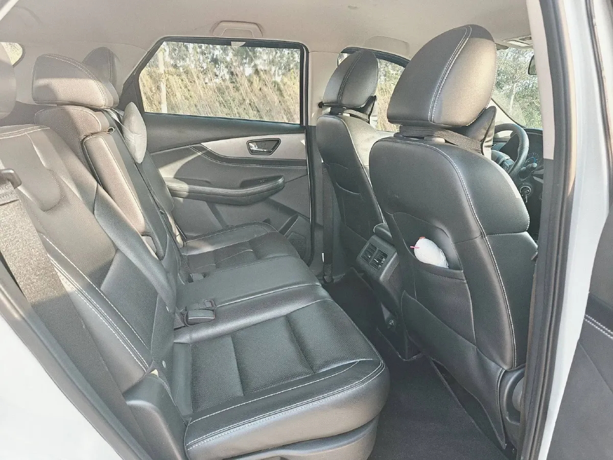 2018 DongFeng Fengon Fengon S560 1.8L 139HP L4 CVT,autocango,china used car exporter,china ev exporter,chinese used car exporter,chinese used ev exporter