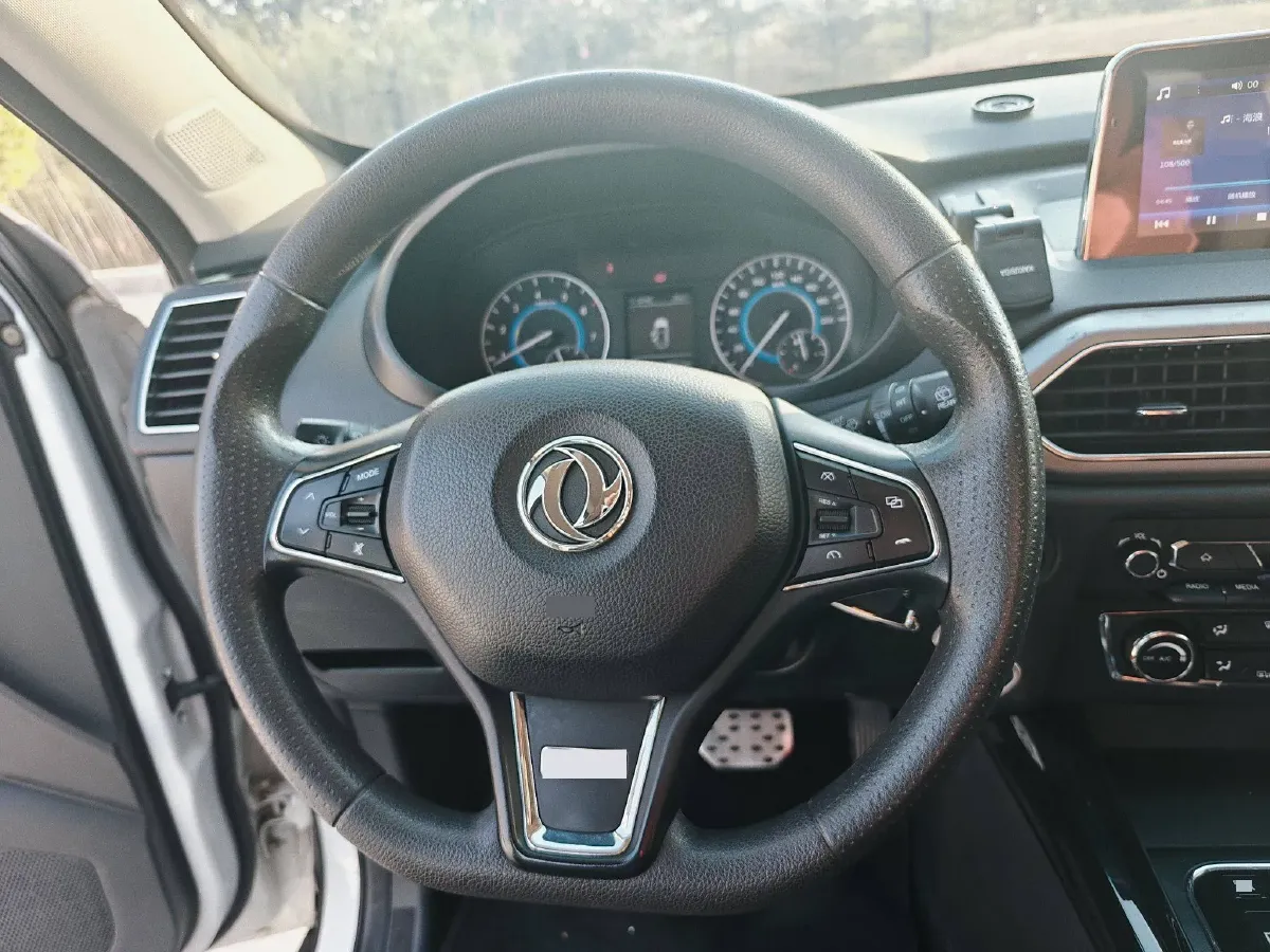 2018 DongFeng Fengon Fengon S560 1.8L 139HP L4 CVT,autocango,china used car exporter,china ev exporter,chinese used car exporter,chinese used ev exporter