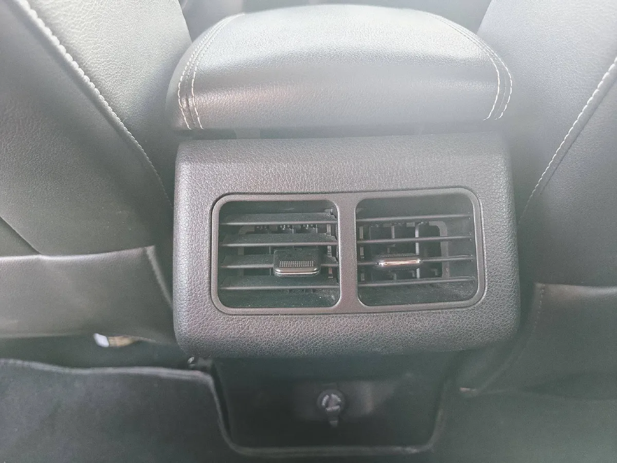 2018 DongFeng Fengon Fengon S560 1.8L 139HP L4 CVT,autocango,china used car exporter,china ev exporter,chinese used car exporter,chinese used ev exporter