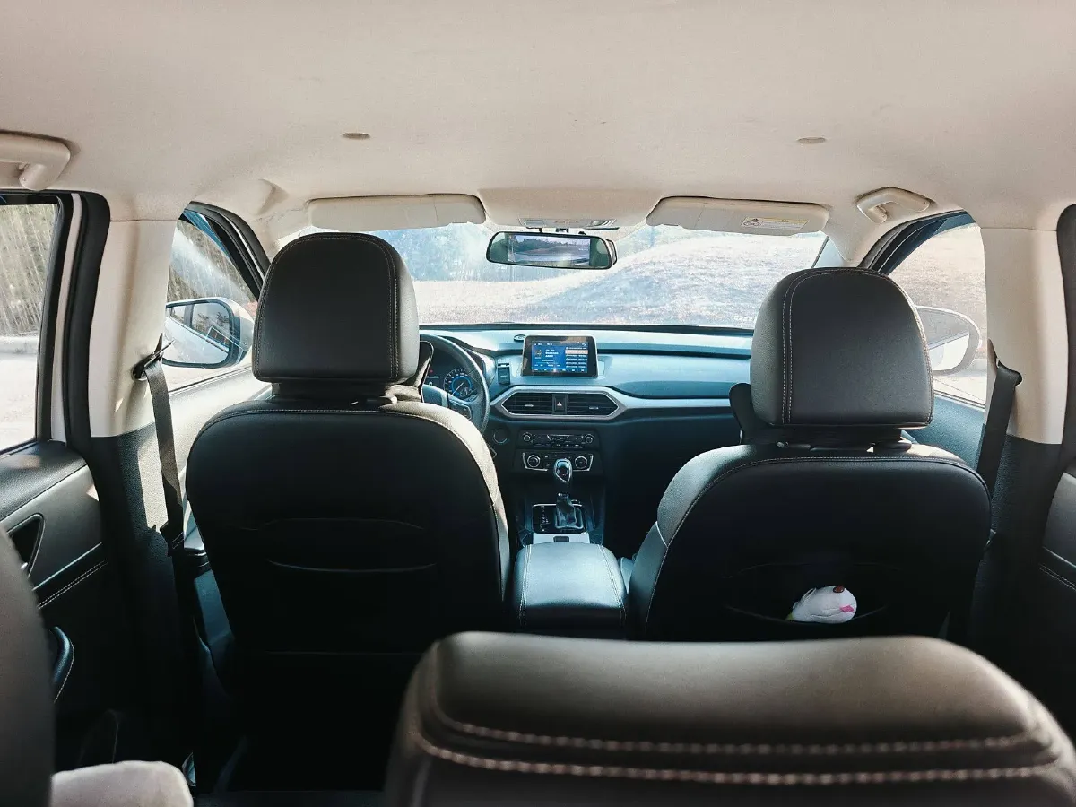 2018 DongFeng Fengon Fengon S560 1.8L 139HP L4 CVT,autocango,china used car exporter,china ev exporter,chinese used car exporter,chinese used ev exporter