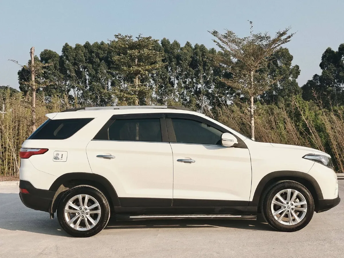 2018 DongFeng Fengon Fengon S560 1.8L 139HP L4 CVT,autocango,china used car exporter,china ev exporter,chinese used car exporter,chinese used ev exporter
