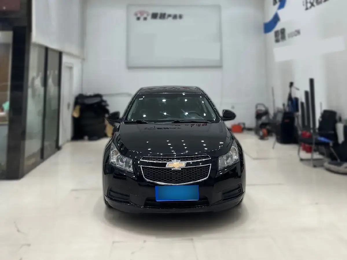 2013 Chevrolet Cruze 1.6L 121HP L4 5MT