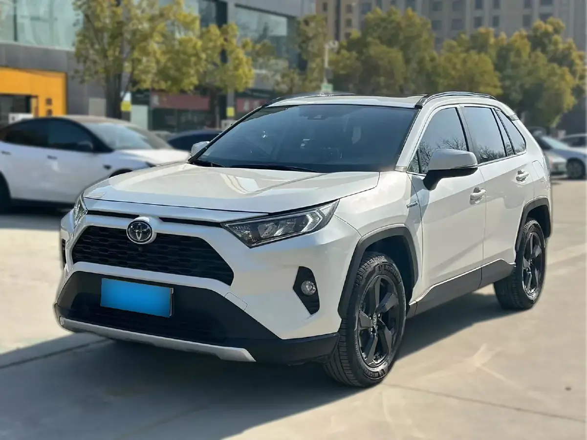 2020 Toyota RAV4 2.5L 178HP L4 E-CVT Hybrid