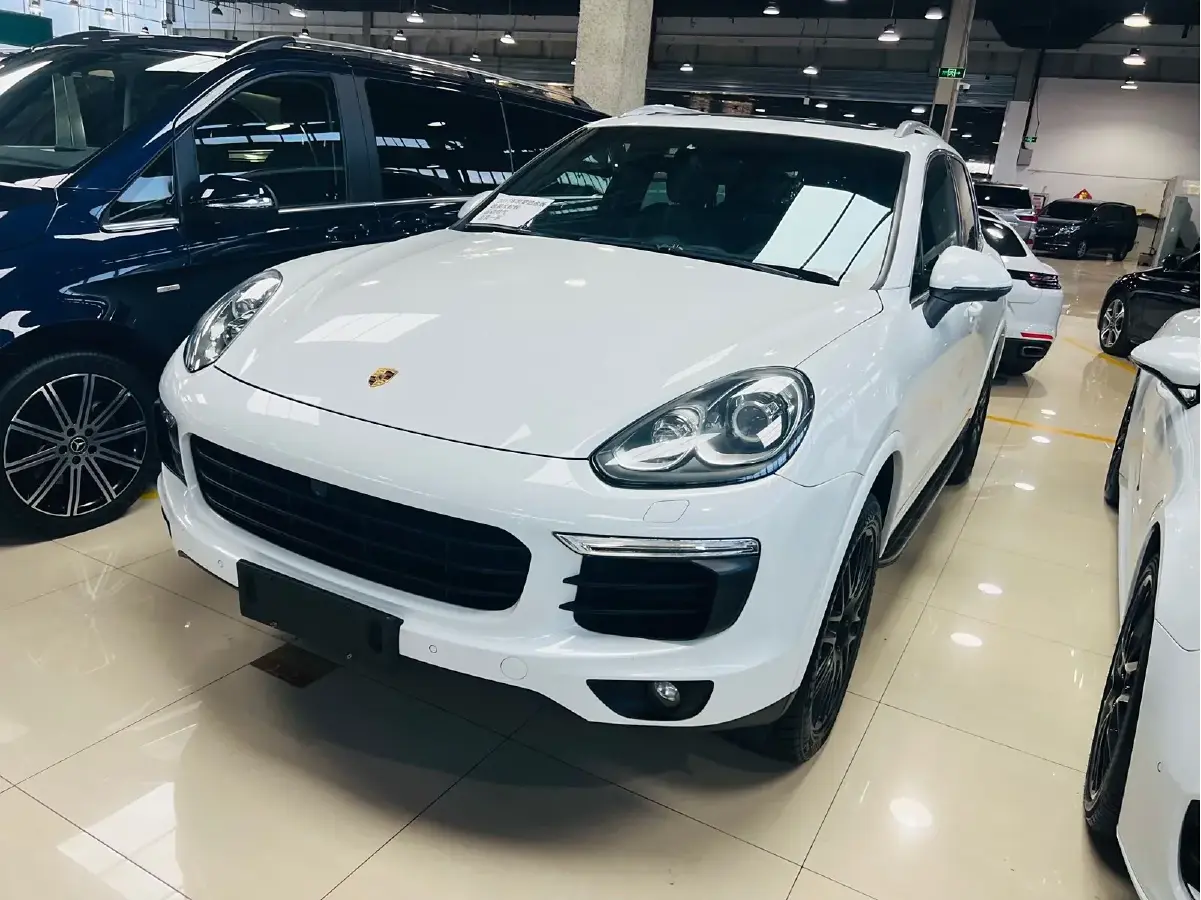 2016 Porsche Cayenne 3.0T 333HP V6 8AT