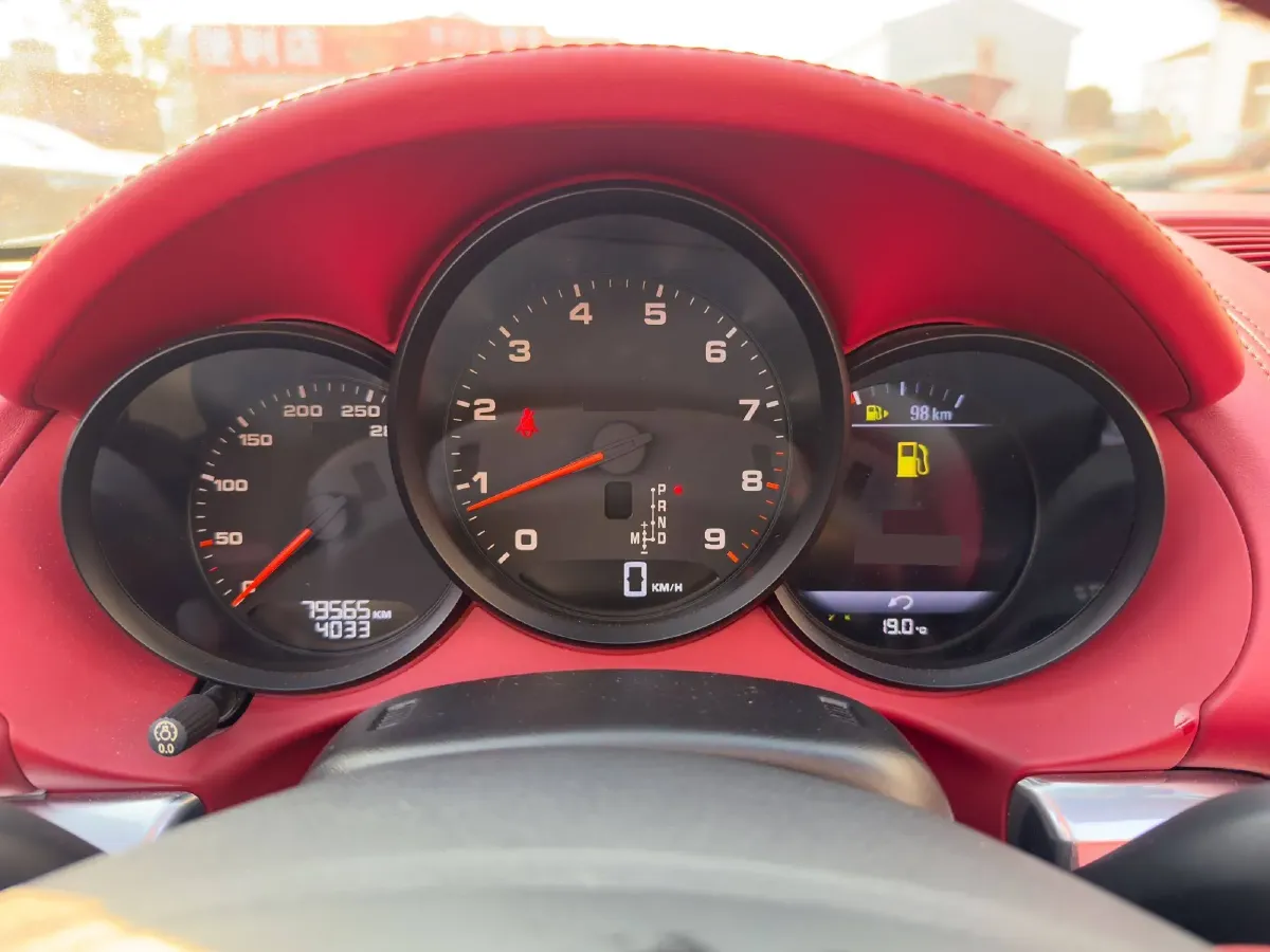 2015 Porsche Boxster 2.7L 265HP H6 7DCT,autocango,china used car exporter,china ev exporter,chinese used car exporter,chinese used ev exporter