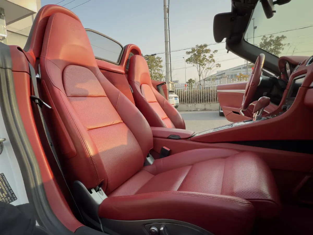 2015 Porsche Boxster 2.7L 265HP H6 7DCT,autocango,china used car exporter,china ev exporter,chinese used car exporter,chinese used ev exporter