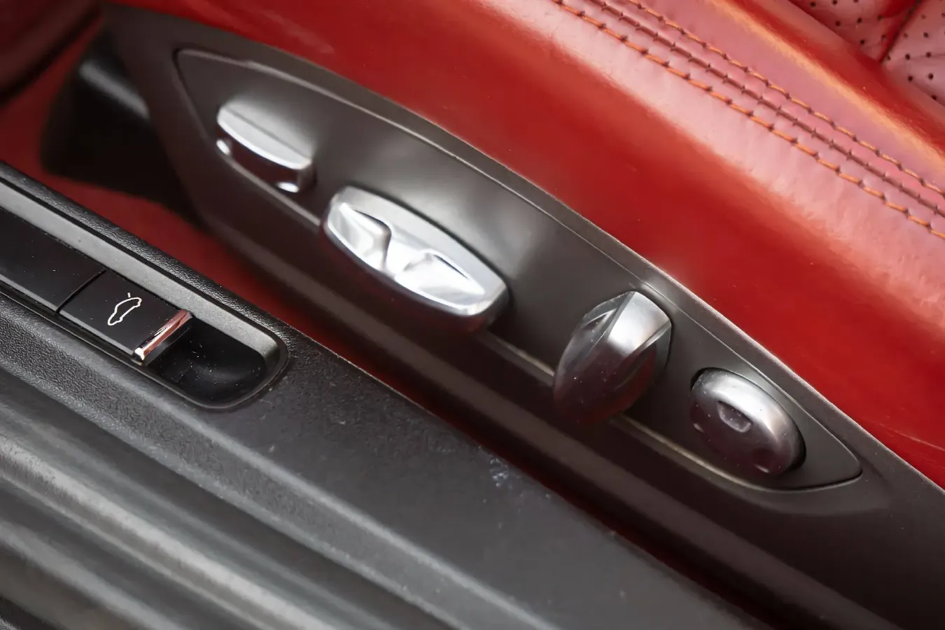 2015 Porsche Boxster 2.7L 265HP H6 7DCT,autocango,china used car exporter,china ev exporter,chinese used car exporter,chinese used ev exporter