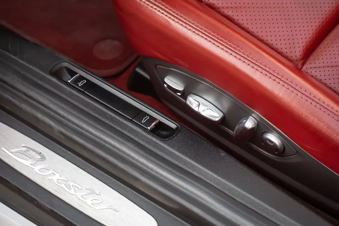 2015 Porsche Boxster 2.7L 265HP H6 7DCT,autocango,china used car exporter,china ev exporter,chinese used car exporter,chinese used ev exporter