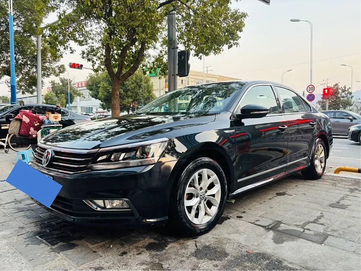 2017 Volkswagen Passat 1.4T 150HP L4 7DCT