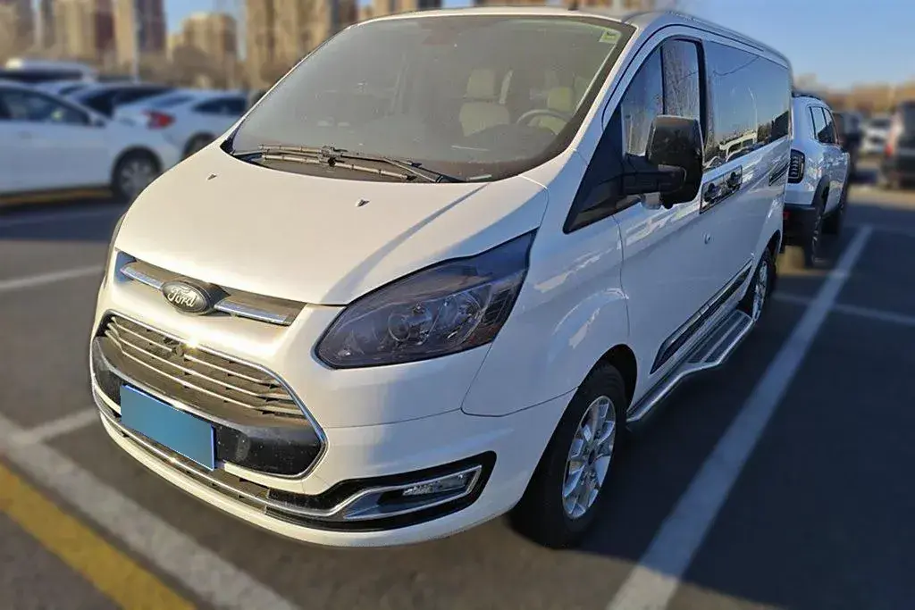 2017 Ford Tourneo 2.0T 203HP L4 6AT