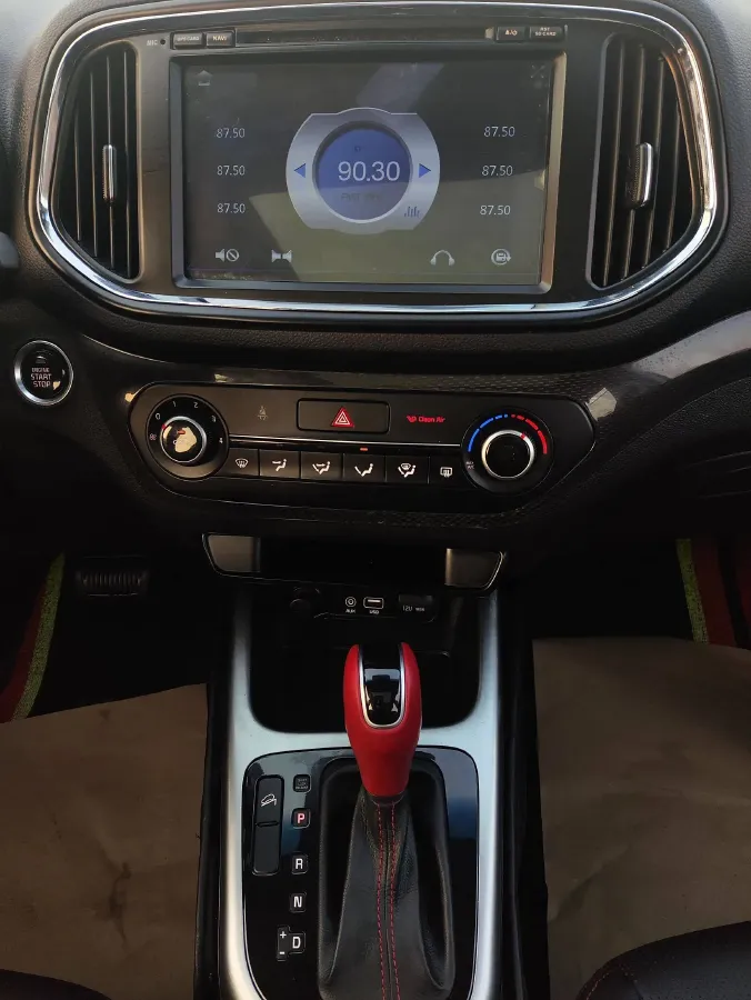 2015 Kia KX3 1.6L 125HP L4 6AT,autocango,china used car exporter,china ev exporter,chinese used car exporter,chinese used ev exporter