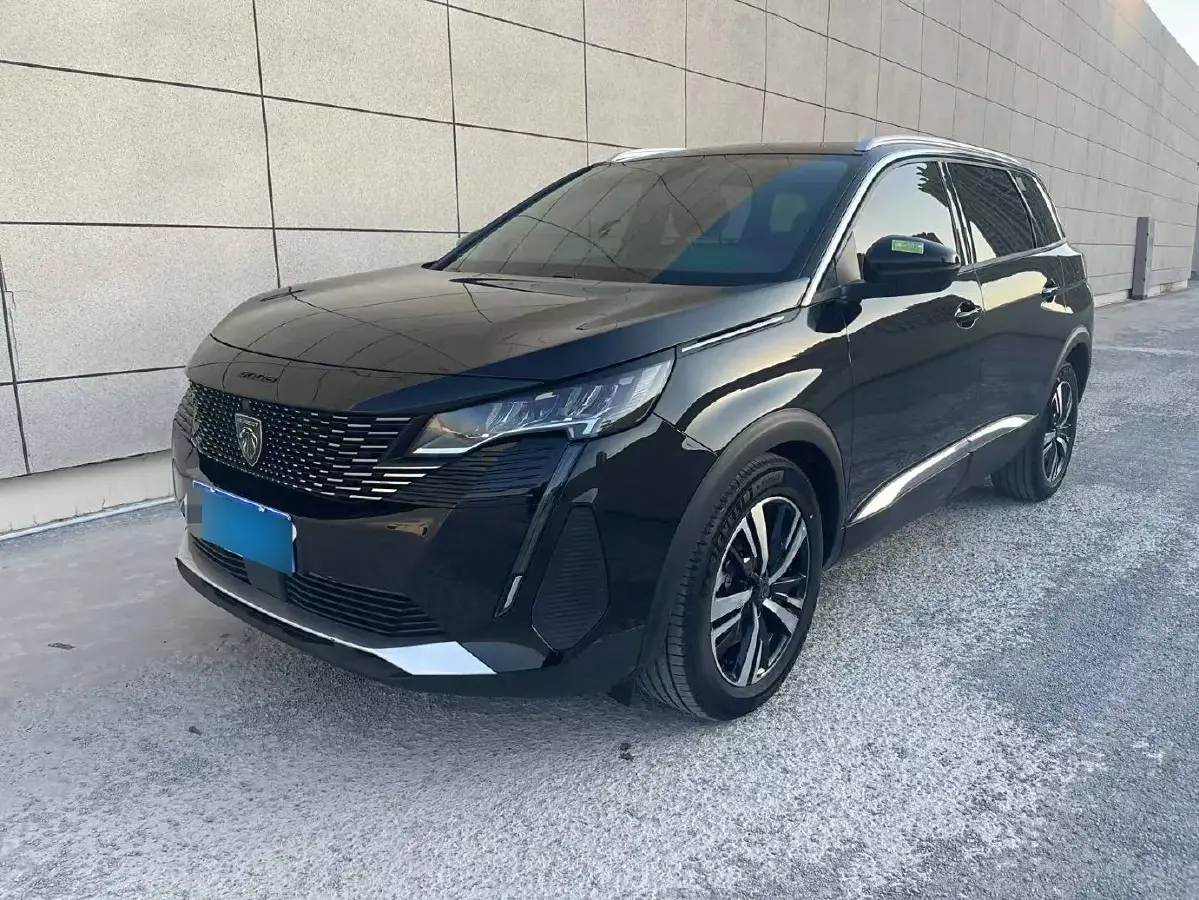 2023 Peugeot 5008 1.8T 211HP L4 8AT