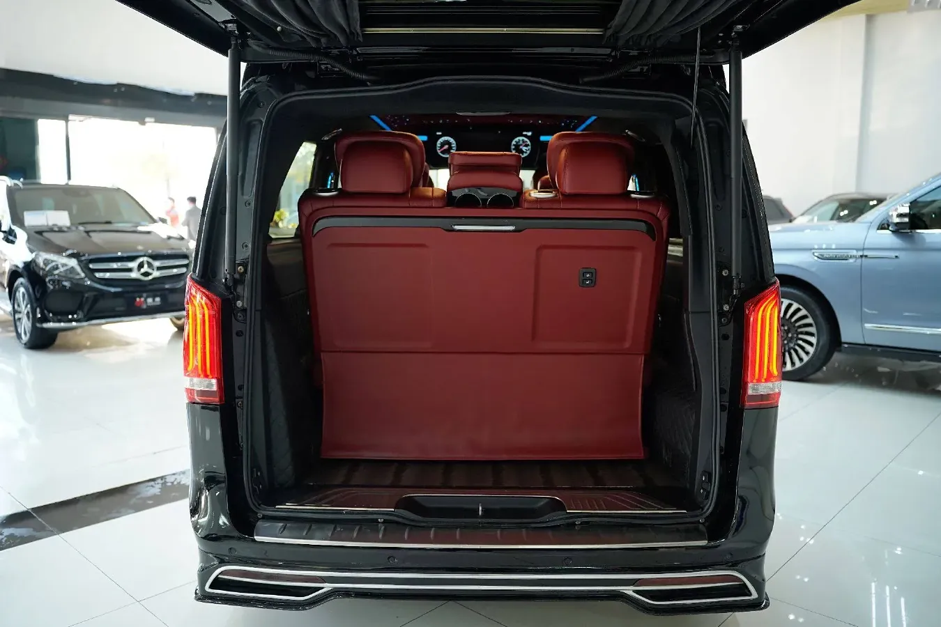 2022 Rhine Auto Traveller 2.0T 211HP L4 9AT,autocango,china used car exporter,china ev exporter,chinese used car exporter,chinese used ev exporter