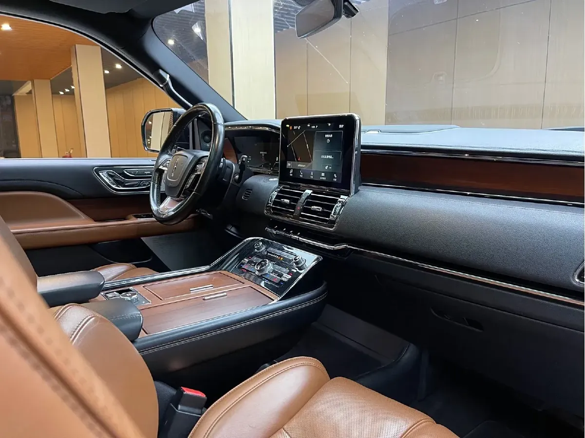 2018 Lincoln Navigator 3.5T 415HP V6 10AT,autocango,china used car exporter,china ev exporter,chinese used car exporter,chinese used ev exporter