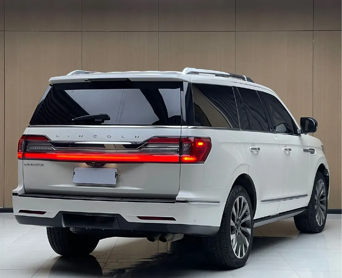 2018 Lincoln Navigator 3.5T 415HP V6 10AT,autocango,china used car exporter,china ev exporter,chinese used car exporter,chinese used ev exporter