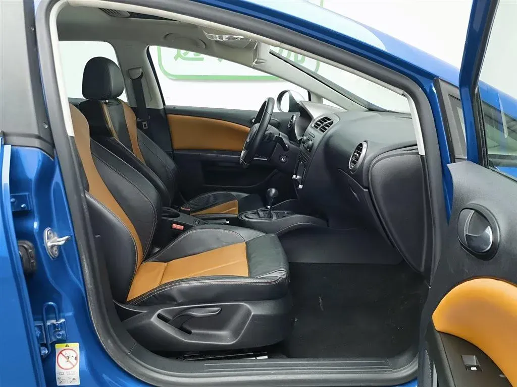 2012 Seat Leon 1.8T 160HP L4 7DCT,autocango,china used car exporter,china ev exporter,chinese used car exporter,chinese used ev exporter