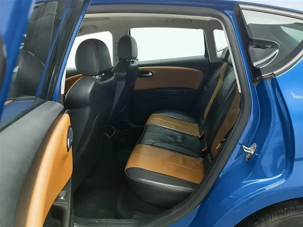 2012 Seat Leon 1.8T 160HP L4 7DCT,autocango,china used car exporter,china ev exporter,chinese used car exporter,chinese used ev exporter