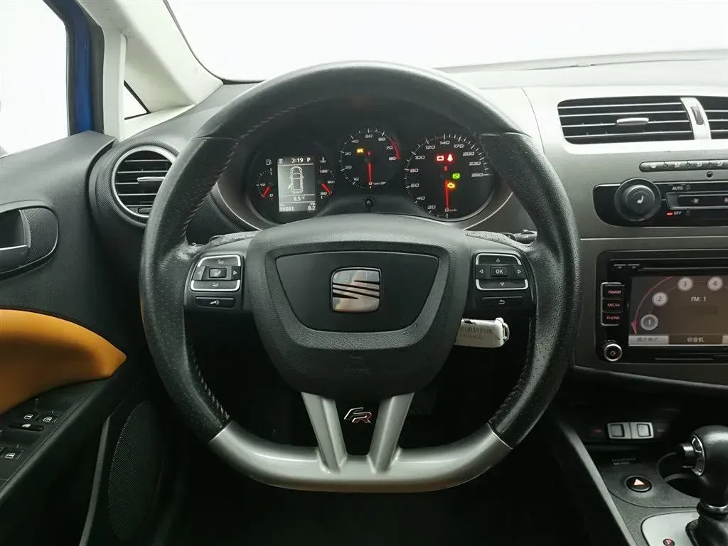 2012 Seat Leon 1.8T 160HP L4 7DCT,autocango,china used car exporter,china ev exporter,chinese used car exporter,chinese used ev exporter