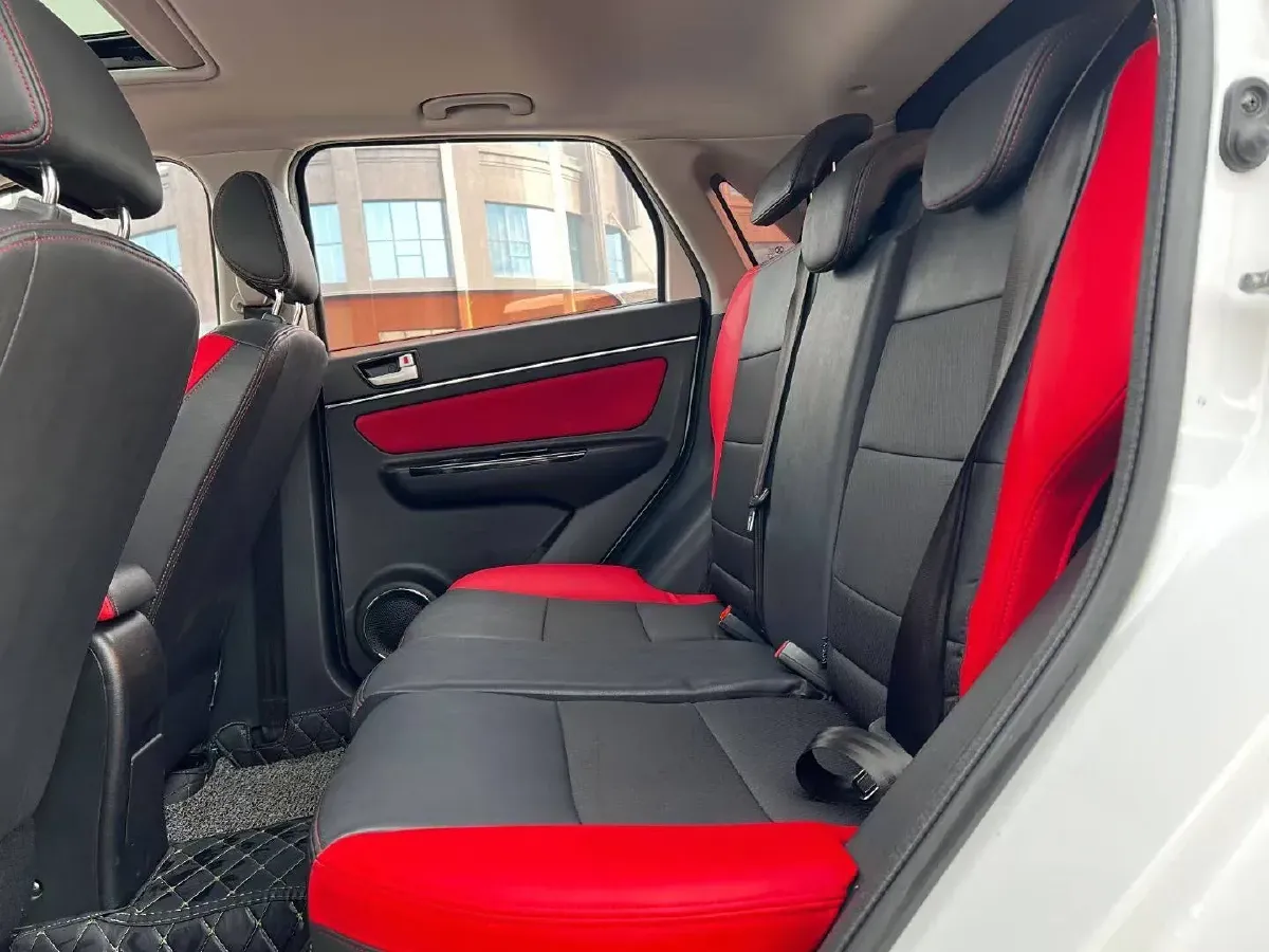 2015 BeiJing Auto Senova X25 1.5L 116HP L4 5MT,autocango,china used car exporter,china ev exporter,chinese used car exporter,chinese used ev exporter