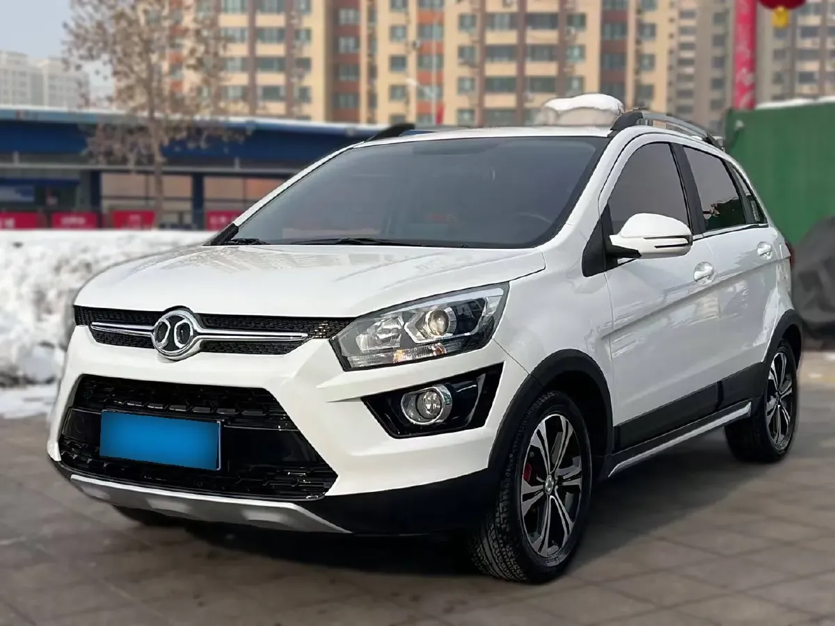 2015 BeiJing Auto Senova X25 1.5L 116HP L4 5MT,autocango,china used car exporter,china ev exporter,chinese used car exporter,chinese used ev exporter